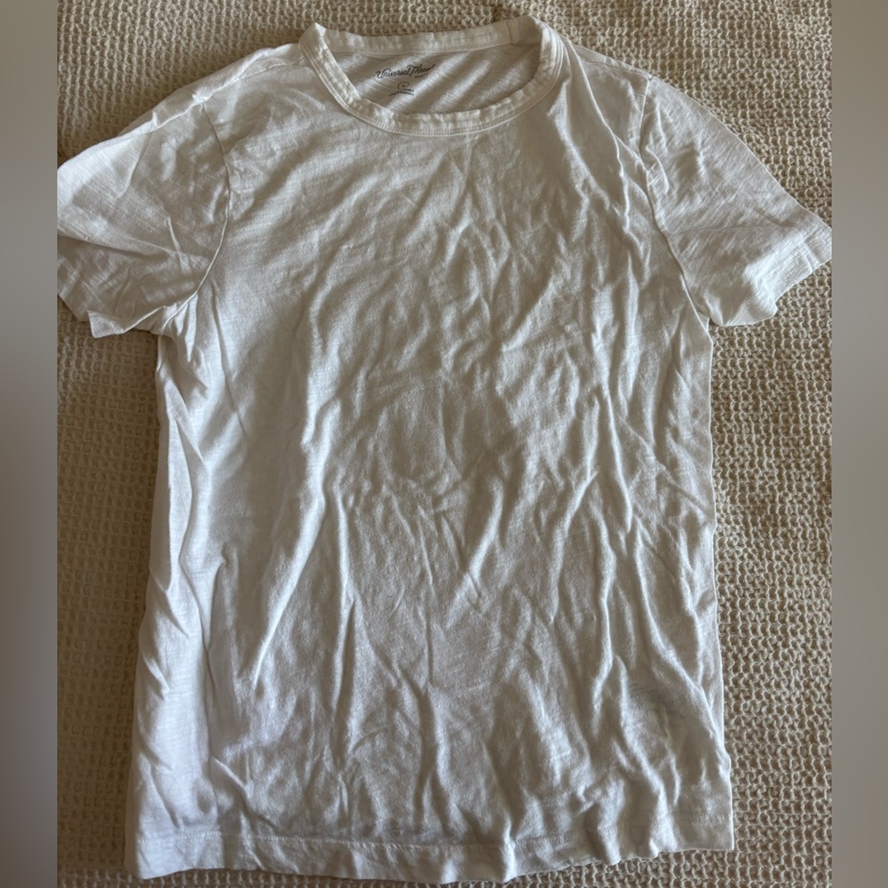 Universal Thread White Short Sleeve Tee